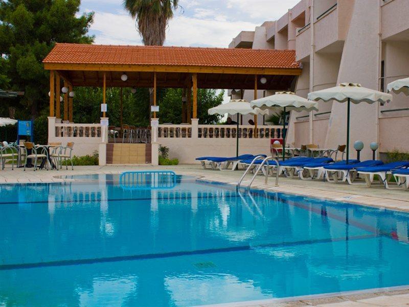 Golden Days Hotel *