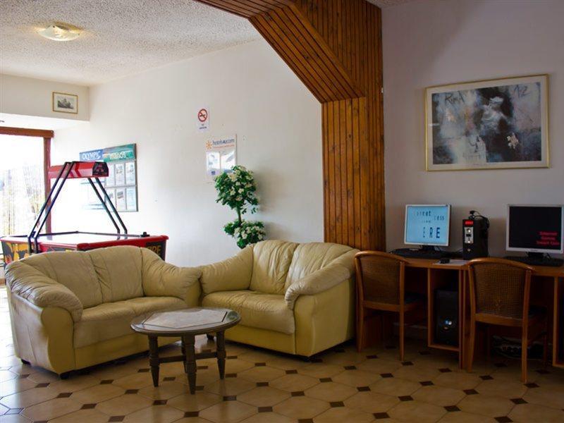 Golden Days Hotel *